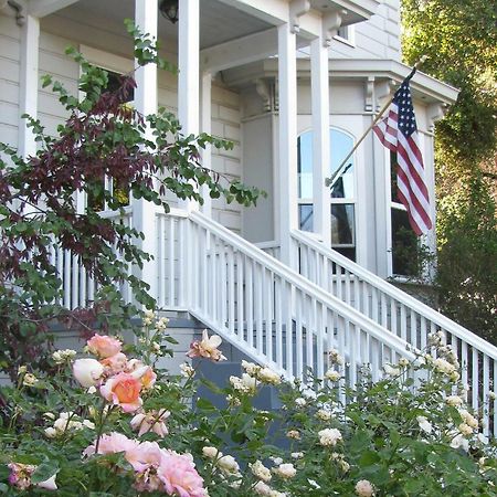 Yosemite Rose Bed And Breakfast Groveland Eksteriør billede