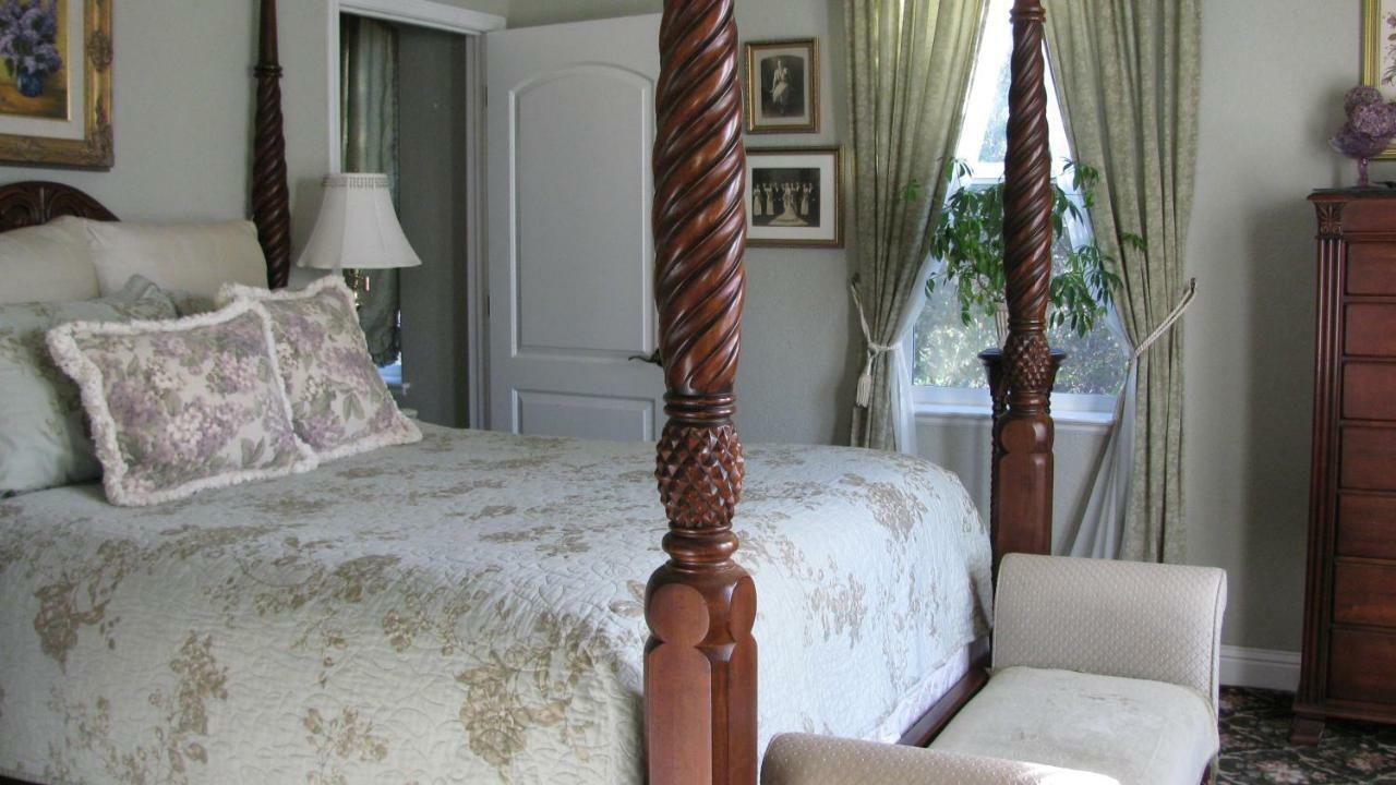 Yosemite Rose Bed And Breakfast Groveland Eksteriør billede